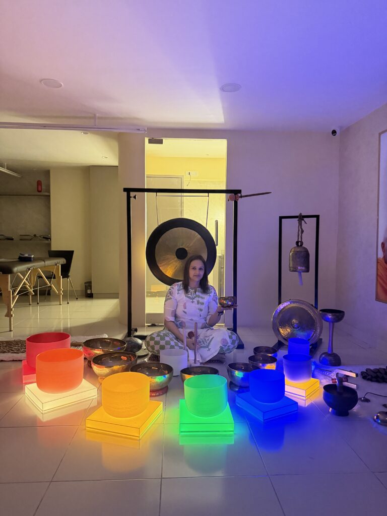 Certified sound healing practitioner Chaitali Parekh conducting a personalized sound healing therapy session in Ghatkopar using vibrational instruments to promote relaxation and emotional well-being.