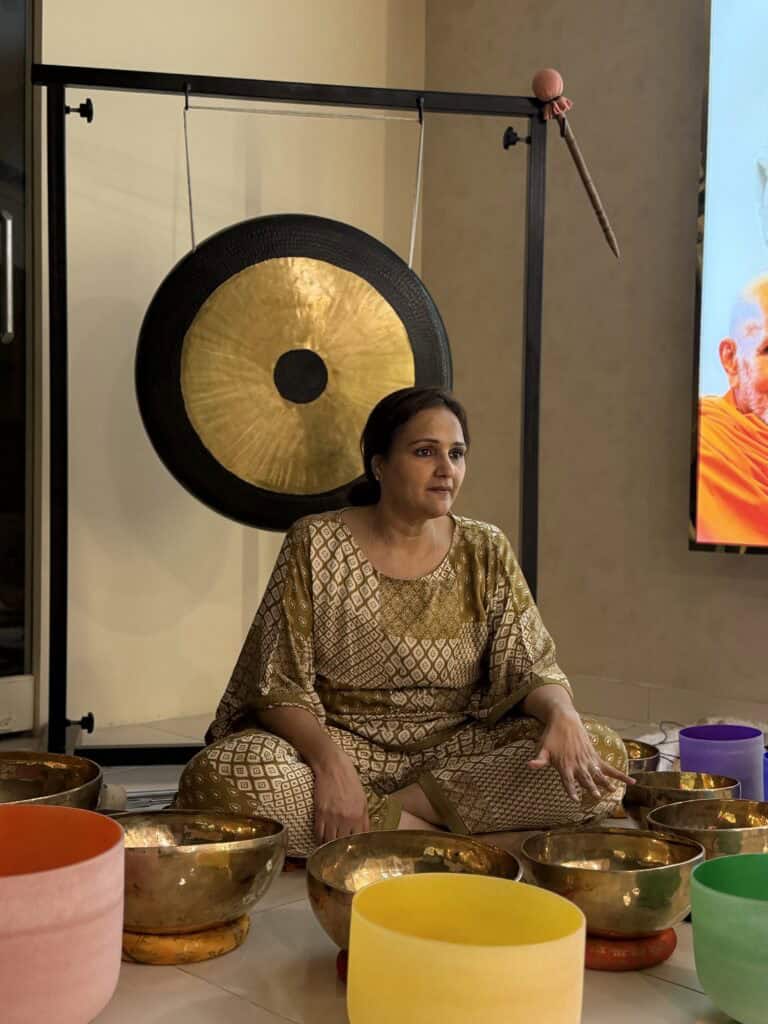 Chaitali Parekh conducting sound healing therapy in Mumbai using singing bowls and tuning fork instruments at Chaitali Healing Hubb Ghatkopar